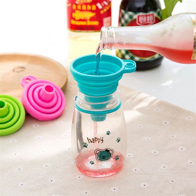 Funnel pieghevole in silicone, l'aggiunta perfetta alla vostra cucina per la distribuzione degli utensili
