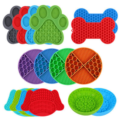 Cani sotto la doccia Cucine per animali da compagnia Mangia le zampe Lick Pad Matta di silicone per cani Gatti 109G