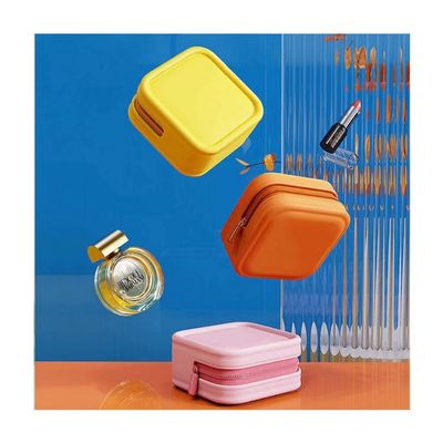 Borsa cosmetica in silicone con logo personalizzato per gioielli e organizzazione cosmetica in movimento