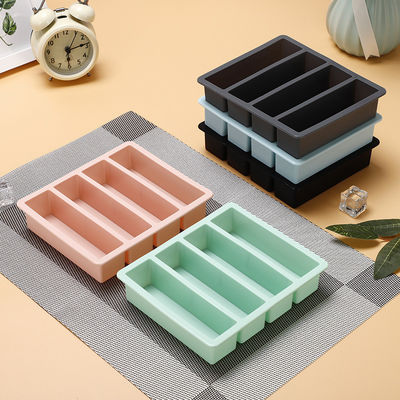 Molticolore 4 griglie Ice Cube Trays Stampi con materiale di silicone alimentare 17*14.3*3.6cm