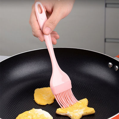 Scraper di silicone rosa Set in tre pezzi Spatule resistenti al calore Spazzole da barbecue Strumenti da forno