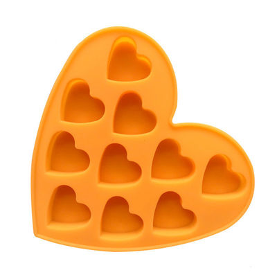 Moffa di sapone in silicone rosso scartato per 10 utensili da cucina a forma di cuore con cioccolato