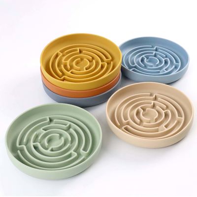 Logo personalizzato Cucine per animali da compagnia alimentatori labirinto rotondo alimentatore silicone lento con tappeto di aspirazione